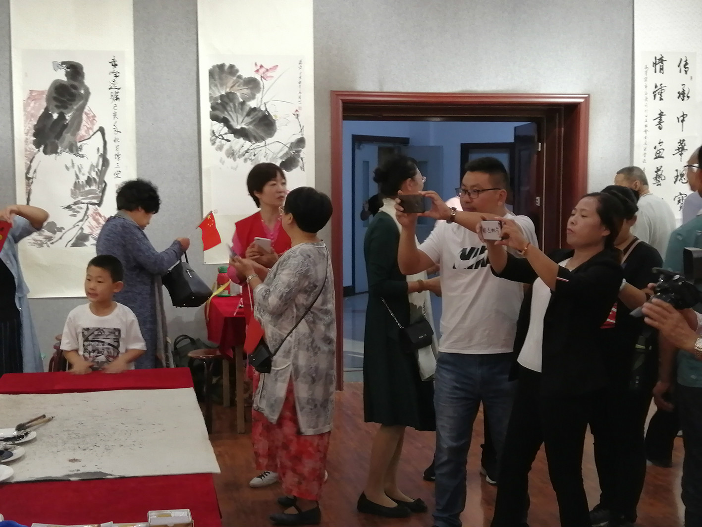“與愛同行”公益活動志愿者書法繪畫畫展