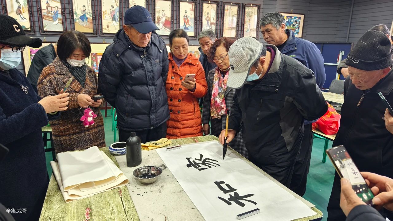 辛集市文化館書(shū)法培訓(xùn)班于11月24日?qǐng)A滿結(jié)課