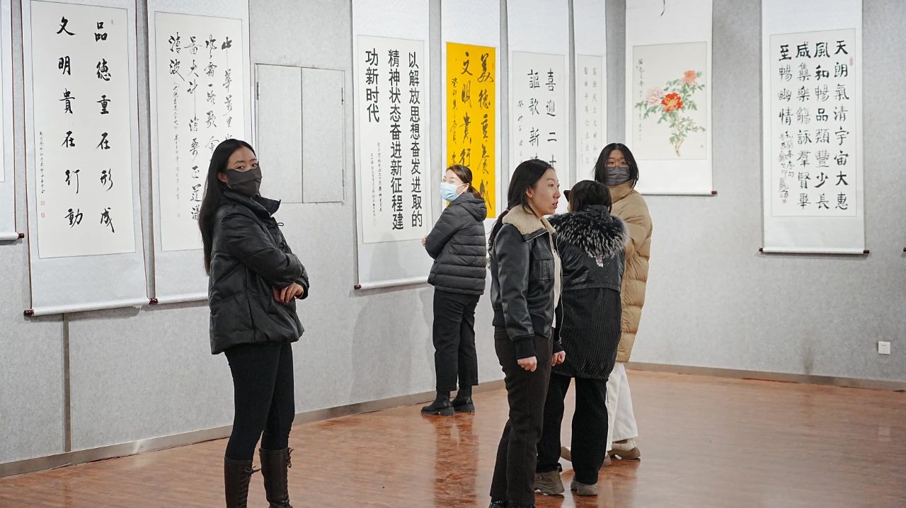 第十九屆“新農村、新農民、新作品”書畫作品展在文化館三樓展覽廳隆重展出