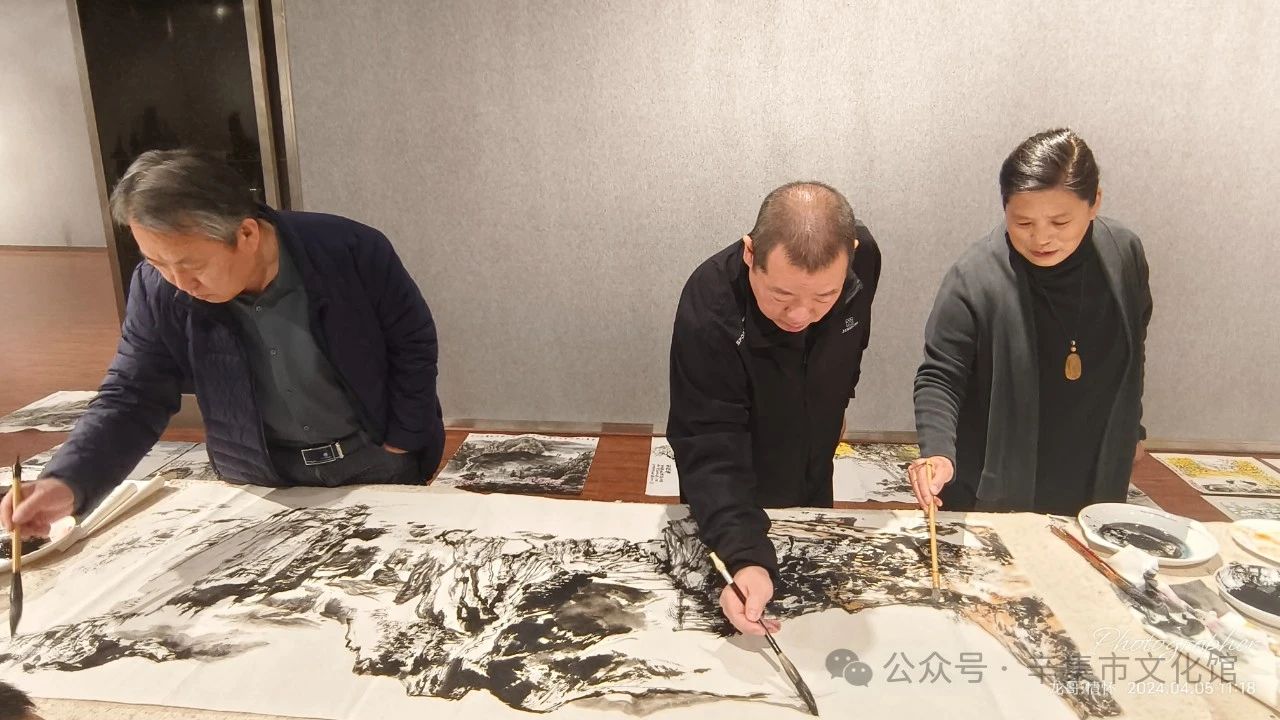 “我們的節(jié)日·清明節(jié)”主題書畫筆會在辛集市文化館3樓展覽廳成功舉辦