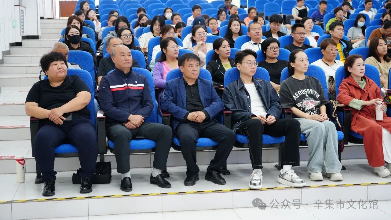 【文化館:人民的終身美育學(xué)校】文化館服務(wù)宣傳周系列活動(dòng)——辛集市化館-京劇大講堂