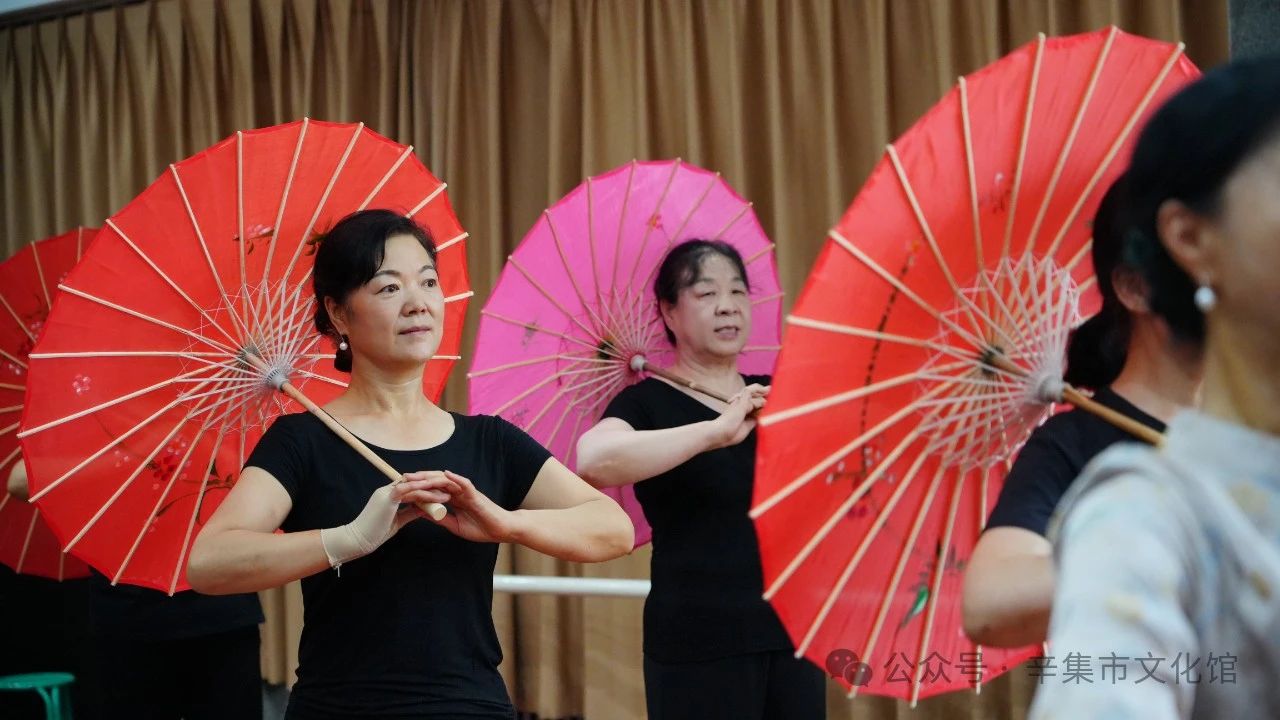 2024辛集市文化館全民藝術(shù)普及模特走秀培訓(xùn)（一）于6月18日正式開課