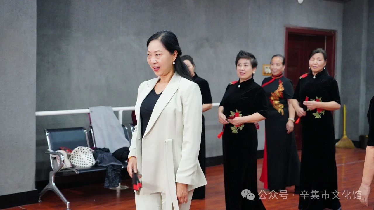 2024辛集市文化館全民藝術(shù)普及模特走秀培訓(xùn)班(二)于11月7日開課