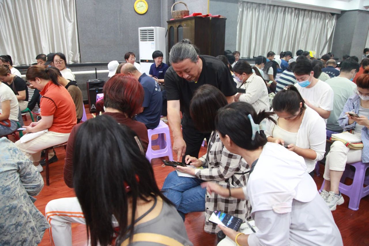 2025辛集市文化館“青年夜校”手機(jī)短視頻拍攝剪輯培訓(xùn)班開課中------