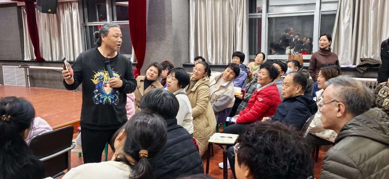 2025辛集市文化館“青年夜校”手機(jī)拍攝剪輯培訓(xùn)班(第二期)正式開(kāi)課啦!