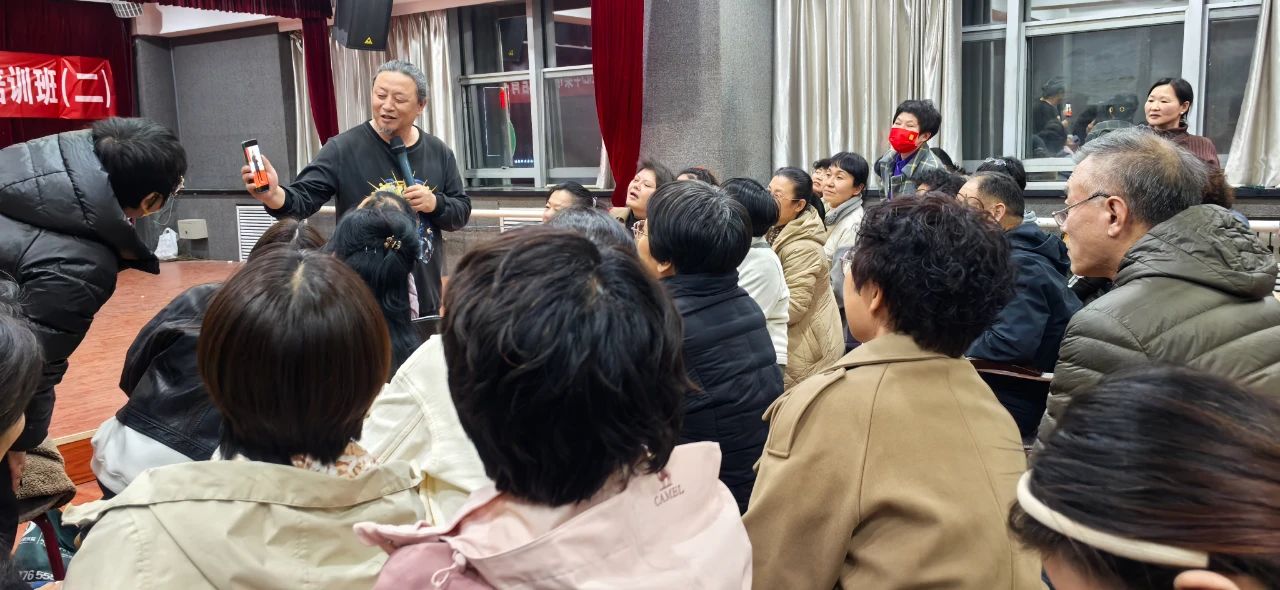 2025辛集市文化館“青年夜校”手機(jī)拍攝剪輯培訓(xùn)班(第二期)正式開(kāi)課啦!