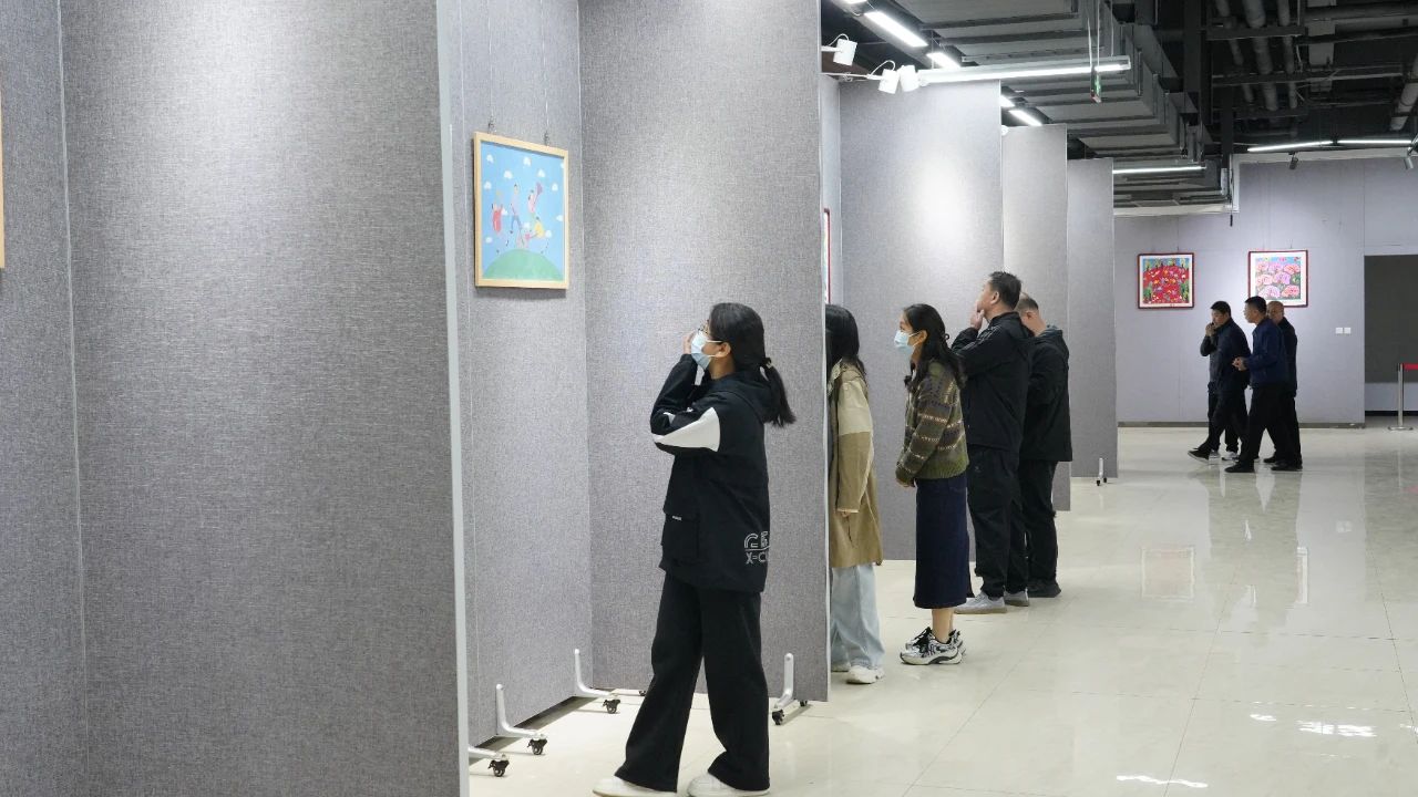 “全民國家安全教育 走深走實十周年”主題書畫展在辛集市新時代文明實踐中心正式展出