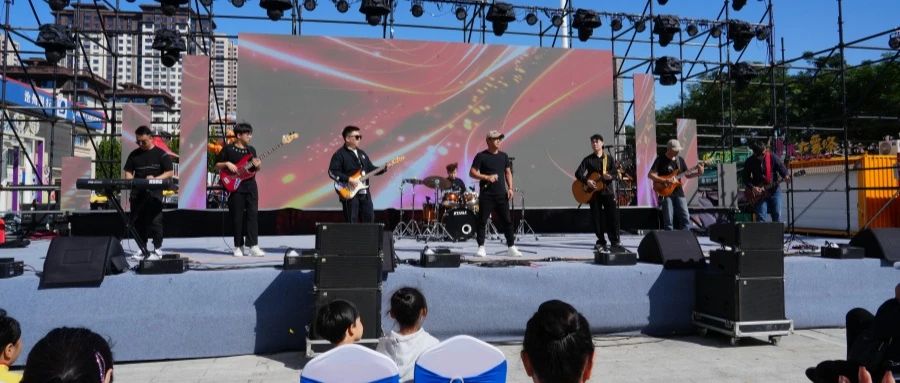 《感恩奮進(jìn) 雙爭有我》2025年辛集市迎“五一”歌曲演唱會